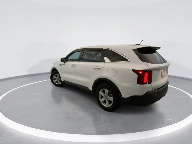 Used 2023 White Kia LX image 2