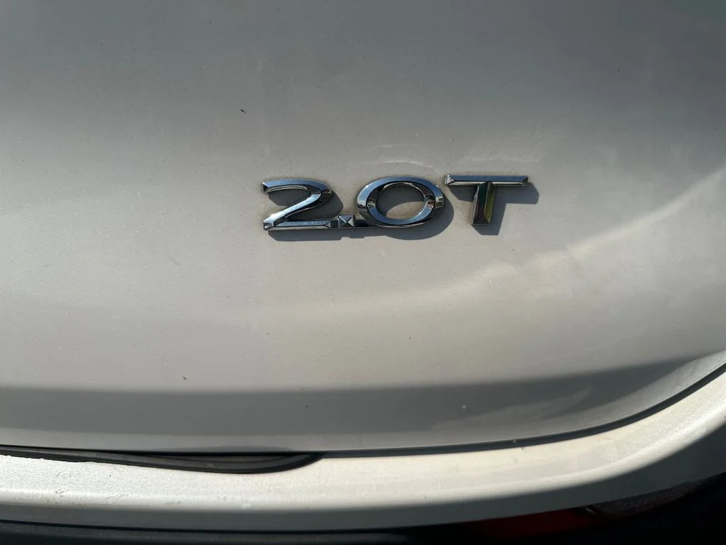 Used 2017 White Lincoln Select image 36
