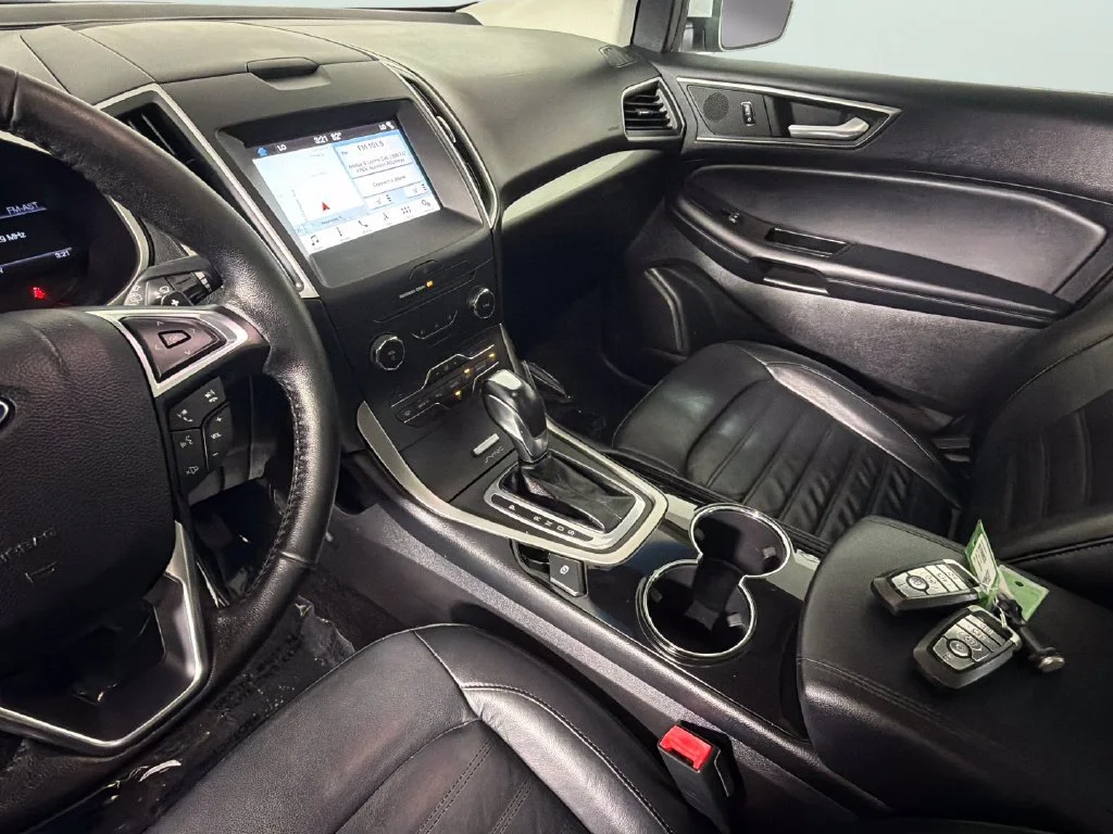 Used 2017 White Ford SEL image 20
