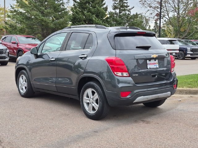 Used 2018 Gray Chevrolet LT image 5