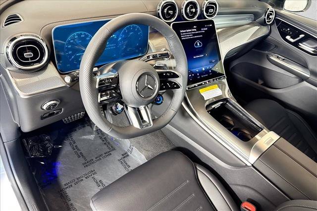New 2026 Polar White Mercedes-Benz AMG® GLC 43 image 39