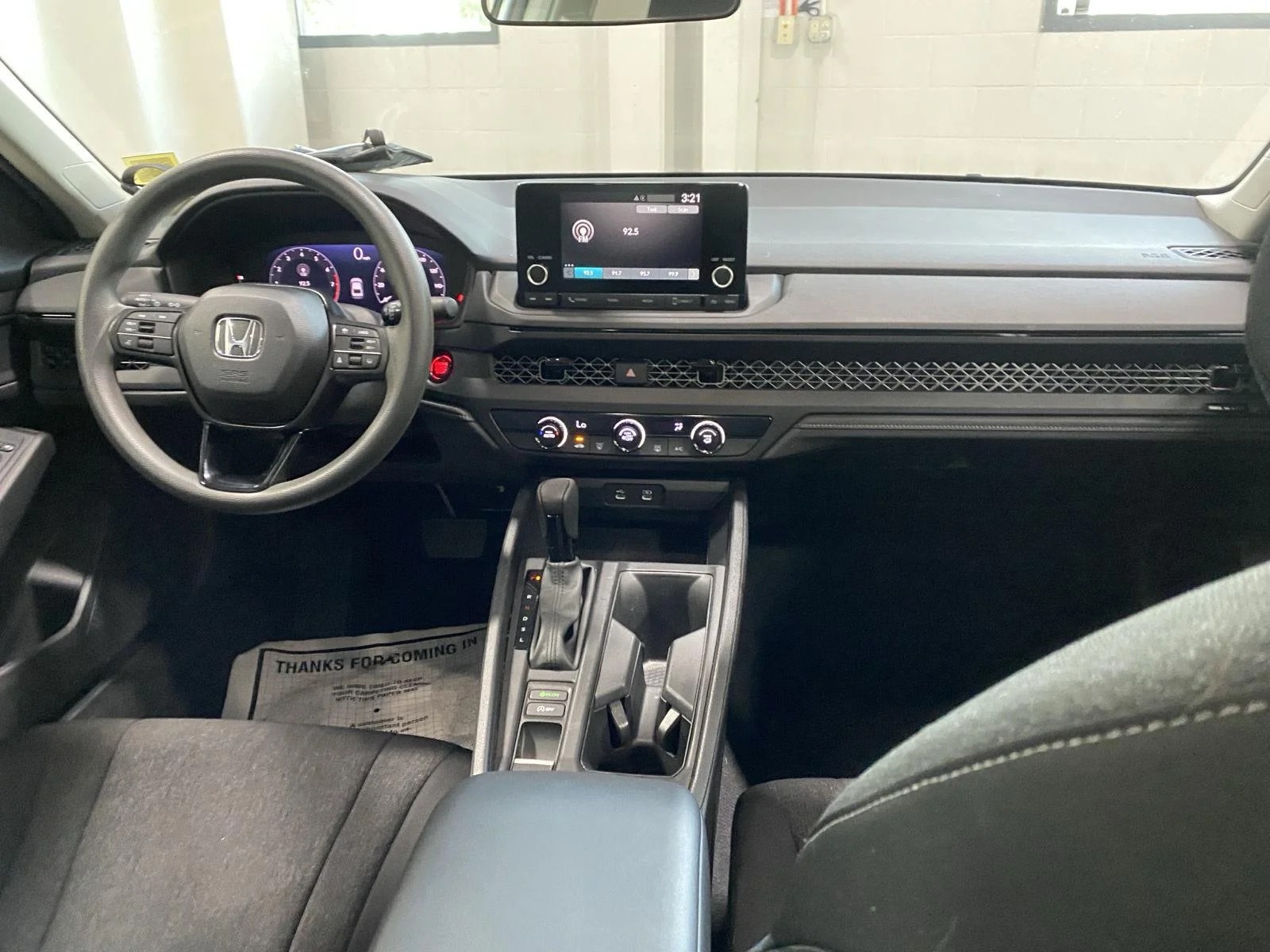 Used 2024 Platinum White Pearl Honda LX image 13