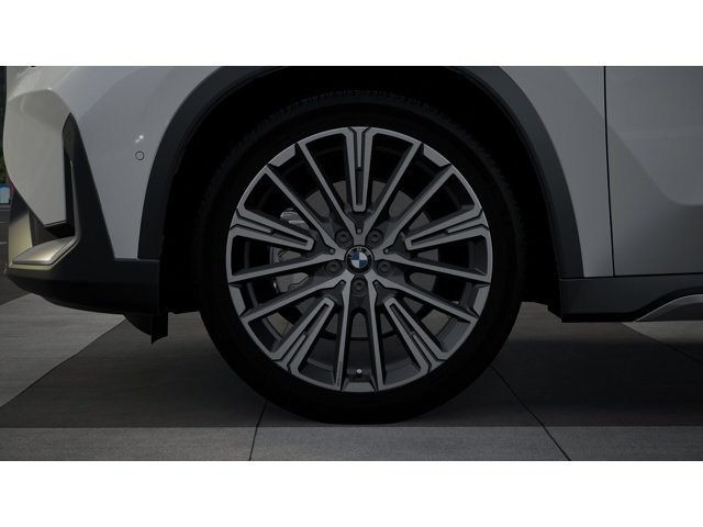 New 2026 Alpine White BMW xDrive28i image 7