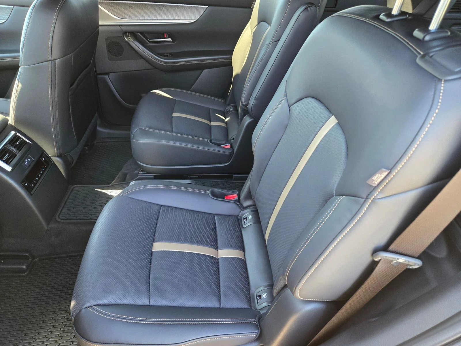 New 2026 Platinum Quartz Mazda Premium Plus AWD image 10