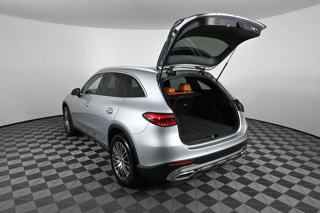 Certified Used 2026 Silver Mercedes-Benz GLC 300 image 31