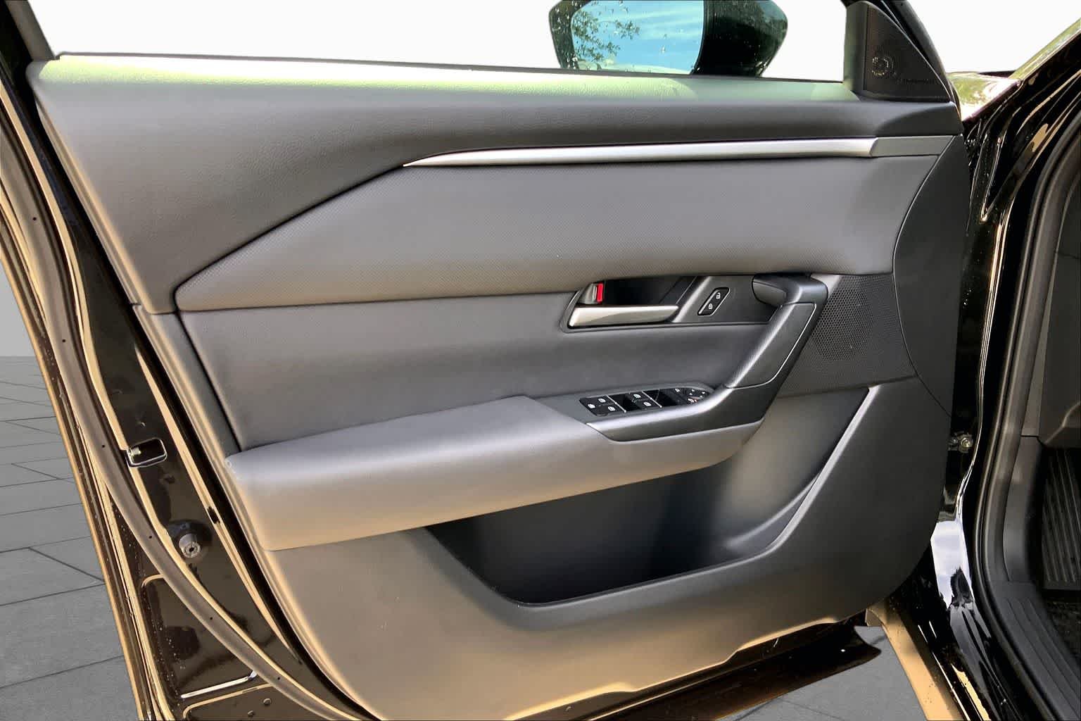 New 2026 Jet Black Mica Mazda 2.5 S Select AWD image 8