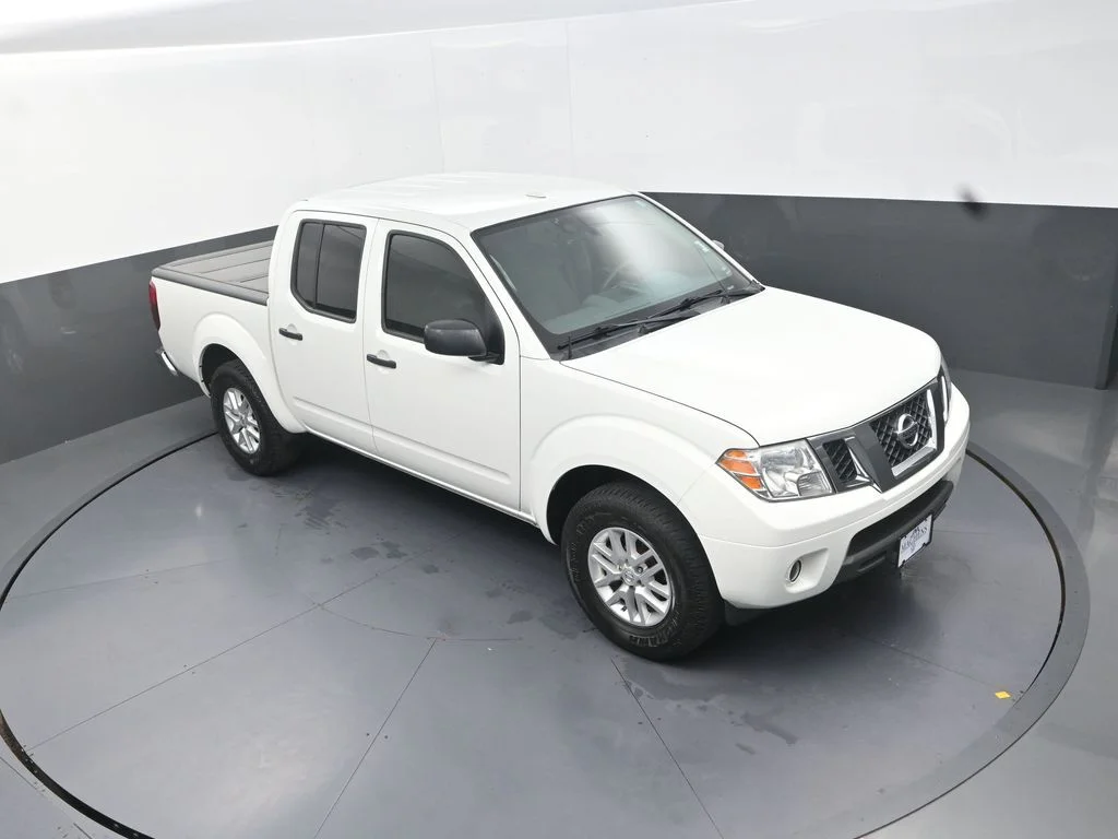 Used 2017 White Nissan SV image 14