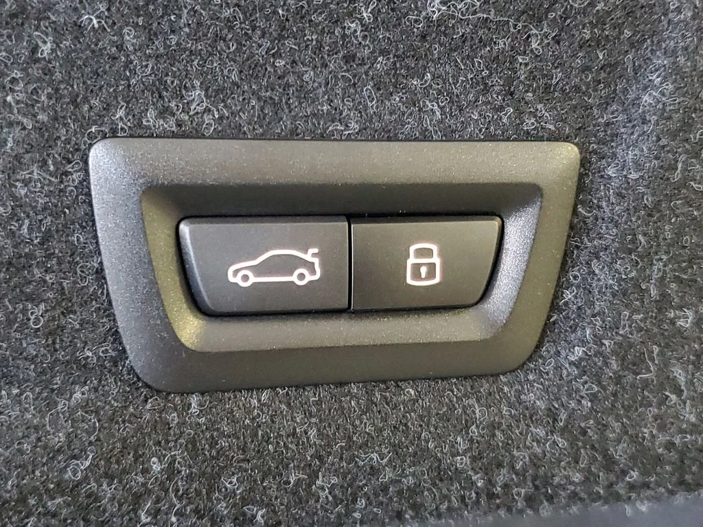 New 2026 Skyscraper Grey Metallic BMW 330i image 8