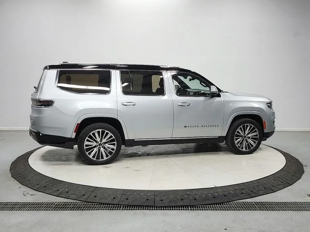 Used 2022 Silver Jeep Series III image 8