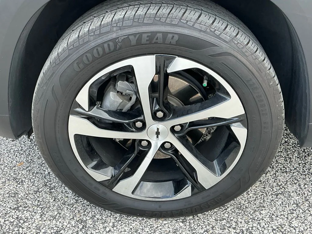 Used 2024 Black Chevrolet 1RS image 30