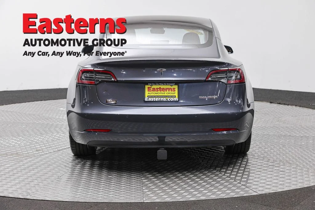 Used 2018 Gray Tesla Long Range image 6