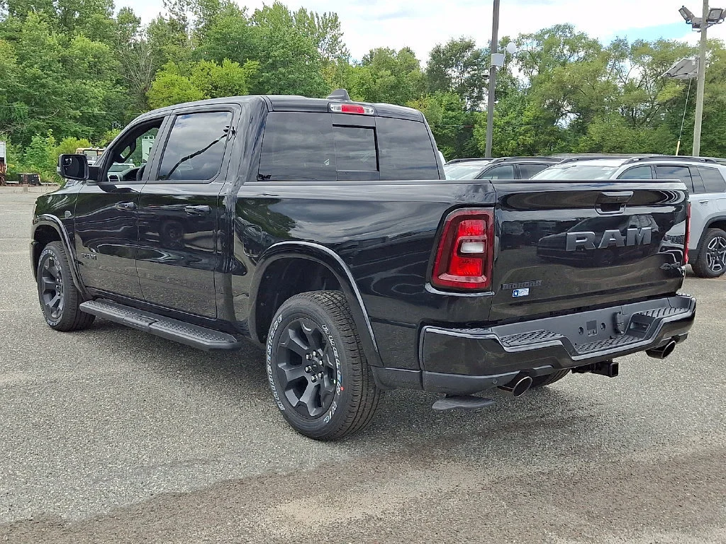 New 2027 Diamond Black Crystal Pearl-Coat Exterior Paint RAM Big Horn image 6