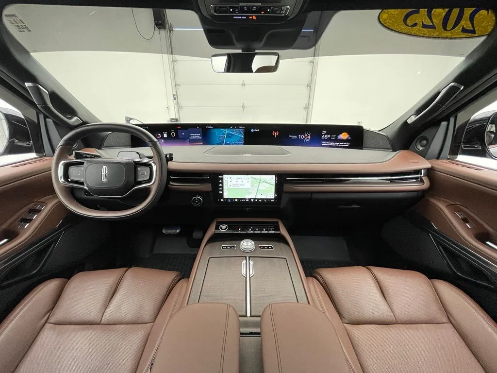 Used 2025 Starlight Lincoln Reserve image 3