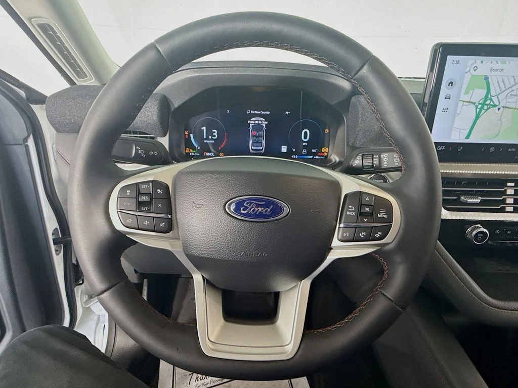 New 2026 Star White Metallic Tri-Coat Ford Active image 11