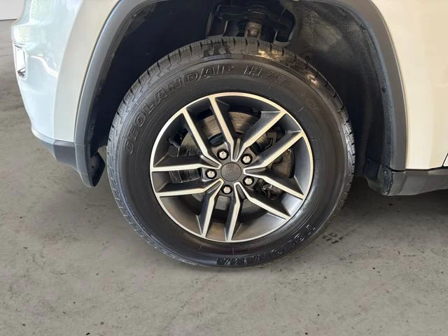 Used 2022 White Jeep Limited image 15