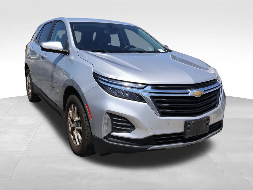 Used 2022 Silver Ice Metallic Chevrolet LT image 11