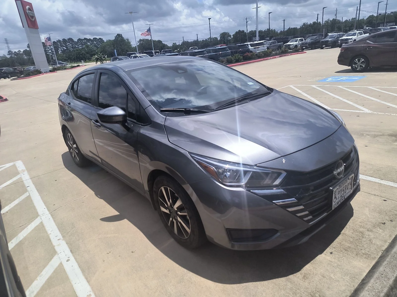 2024 Nissan Versa 1.6 SV CVT's photo