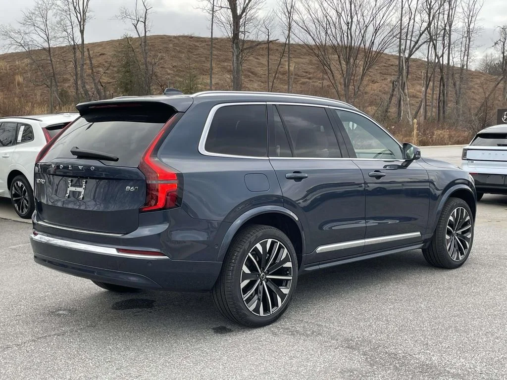 2026 Volvo XC90 Plus - Photo 29
