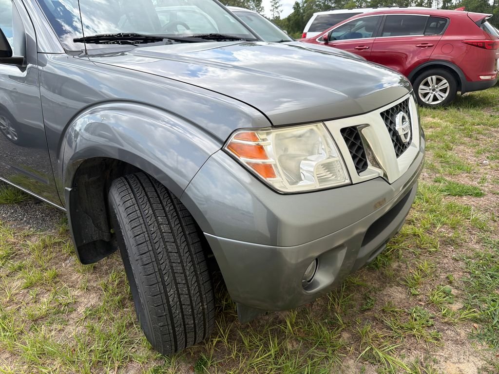 Used 2021 Gray Nissan SV image 3