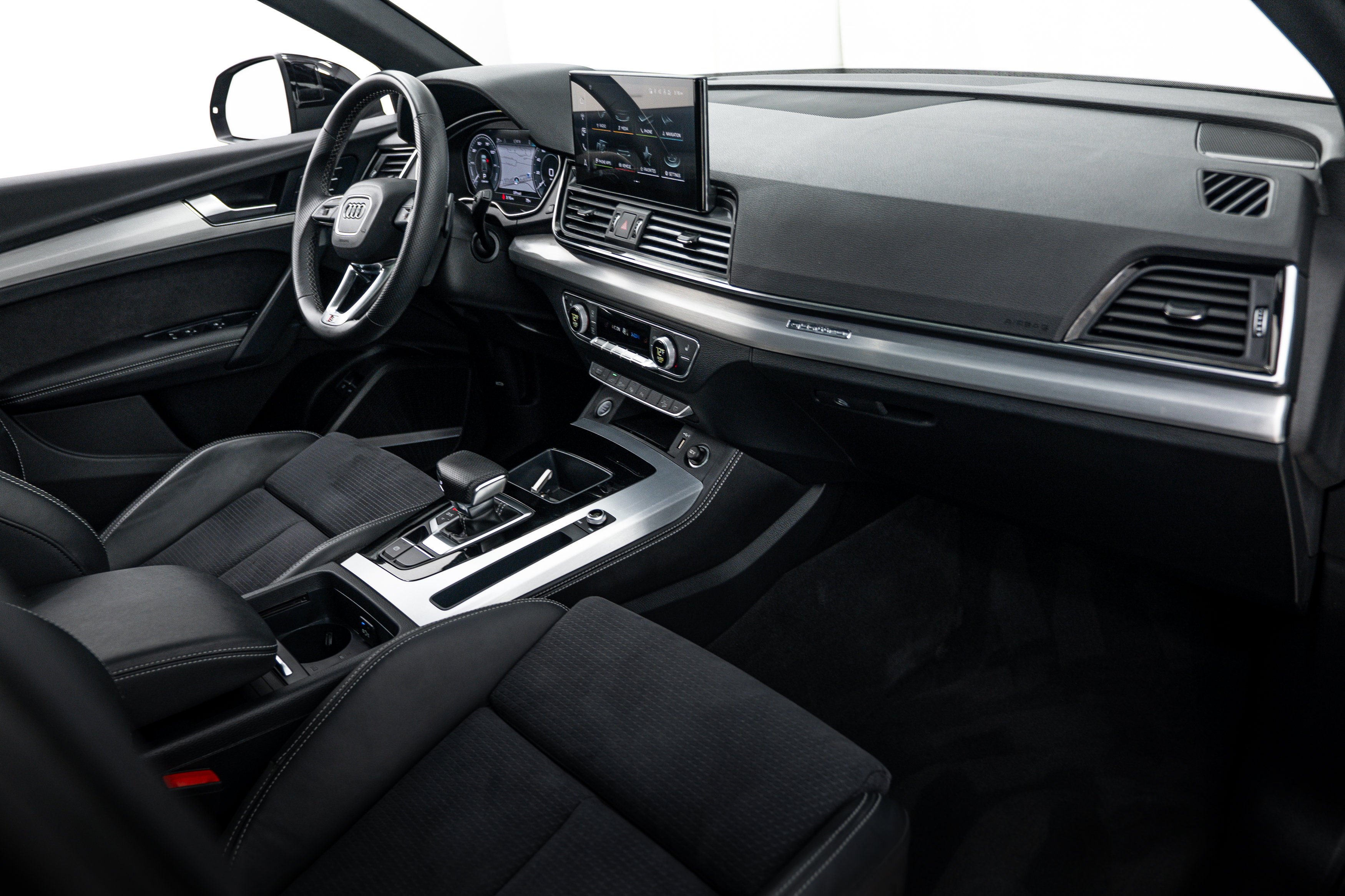 Certified Used 2023 Mythos Black Metallic Audi S line Prestige image 8
