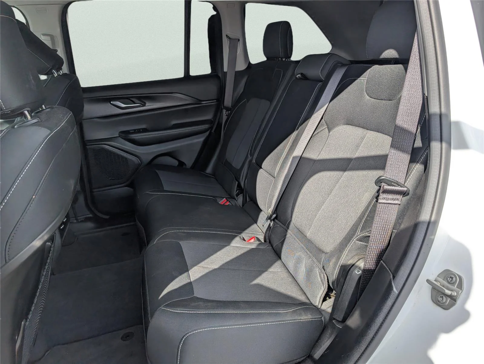 Used 2023 Bright White Clearcoat Jeep Laredo image 11