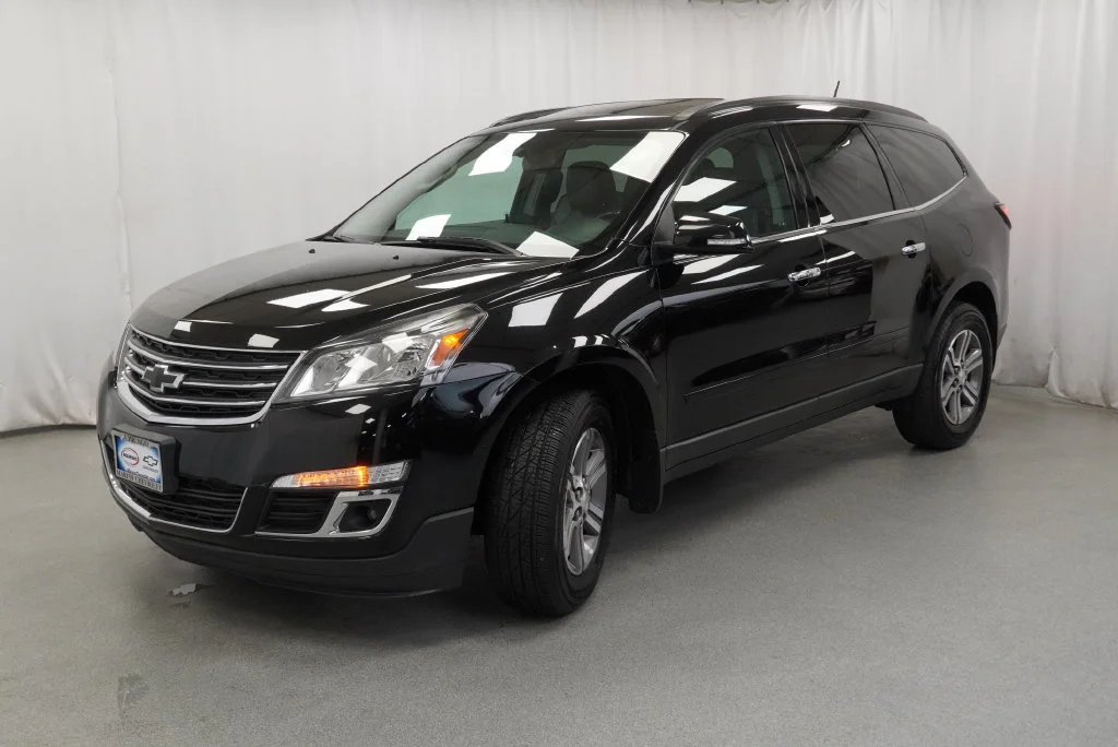 Used 2016 MOSAIC BLACK METALLIC Chevrolet LT image 25