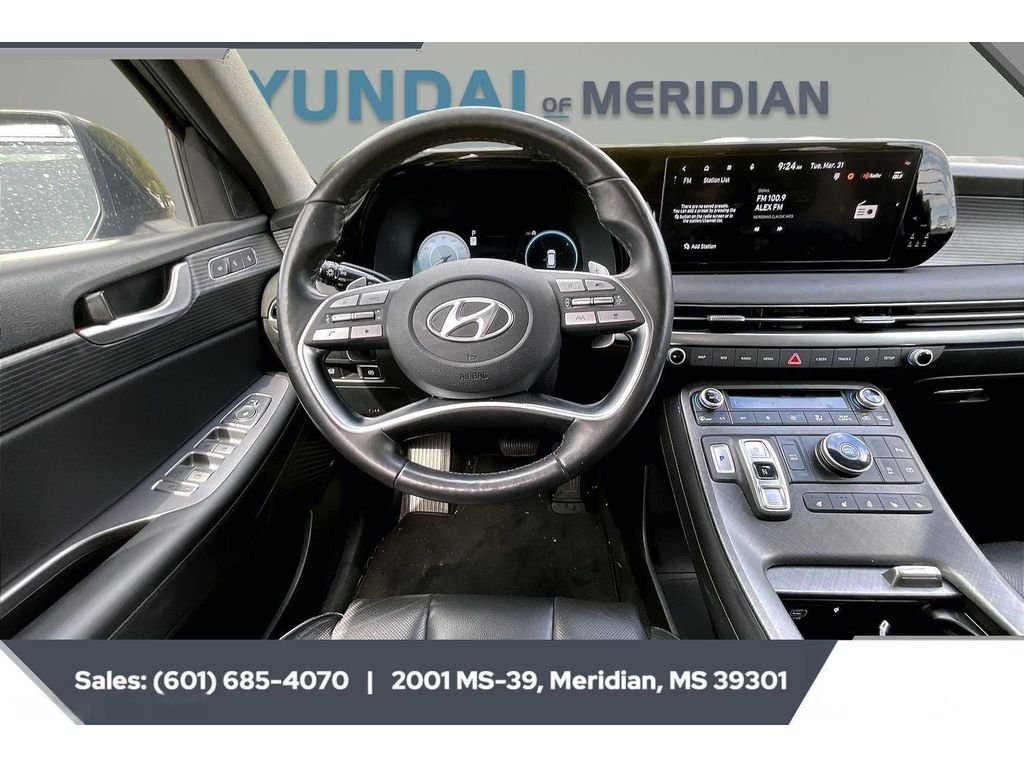 Used 2024 Abyss Black Pearl Hyundai Limited image 5