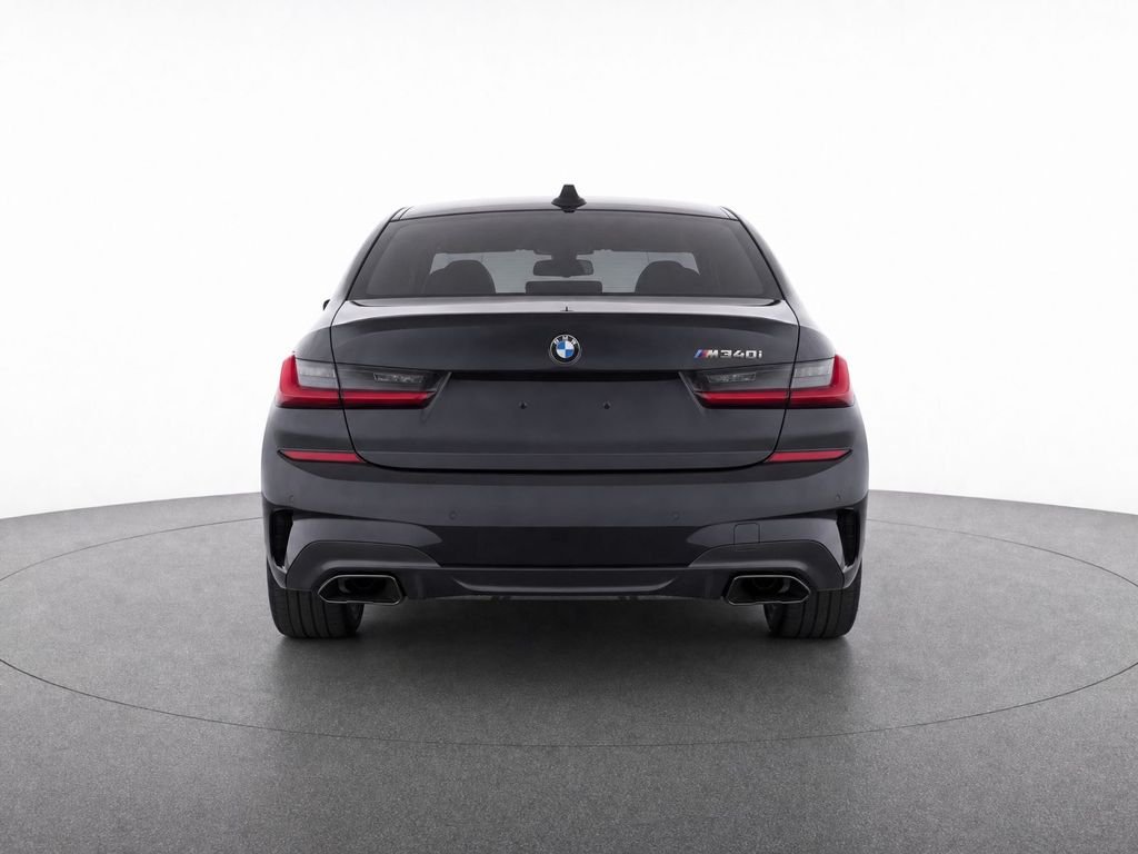 Used 2022 Black Sapphire Metallic BMW M340i image 4