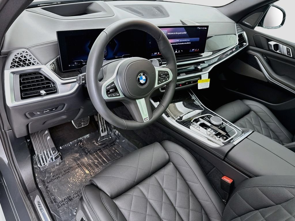 New 2026 Gray Metallic BMW xDrive40i image 9