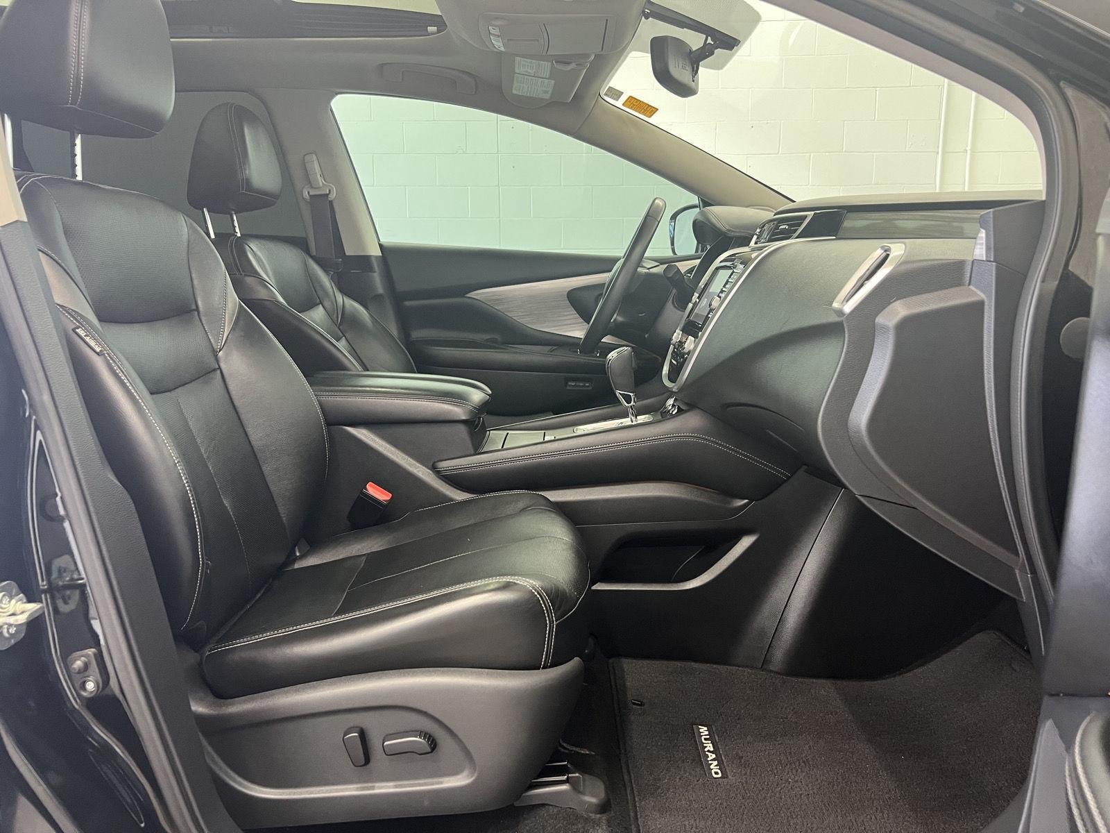 Used 2015 Magnetic Black Metallic Nissan Platinum image 29
