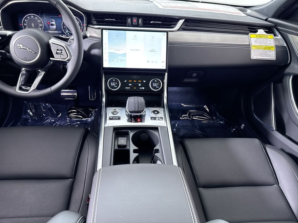 2024 Jaguar XF R-Dynamic SE - Photo 19