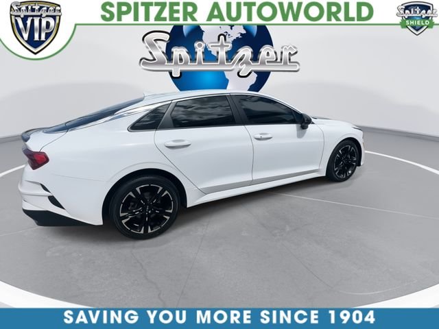 Used 2022 White Kia GT-Line image 9