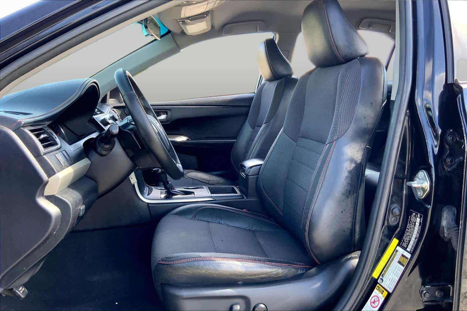 Used 2017 Midnight Black Metallic Toyota SE image 8
