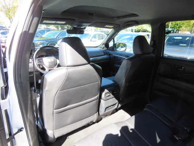 2024 Honda Passport EX-L - Photo 40