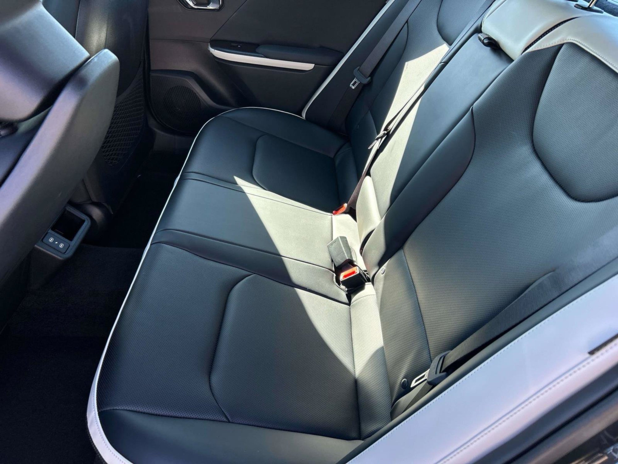 New 2027 Interstellar Gray Kia GT-Line image 17