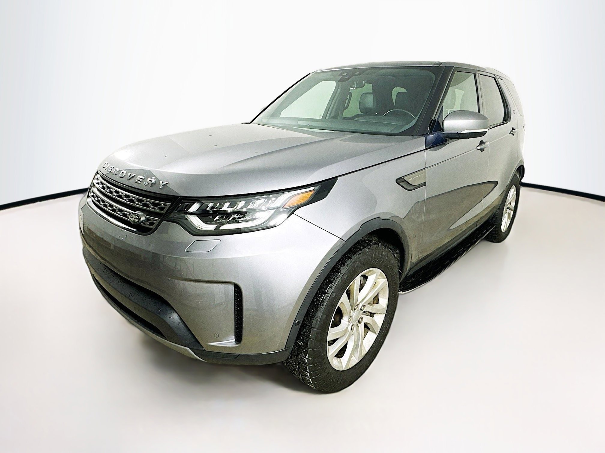 2020 Land Rover Discovery SE