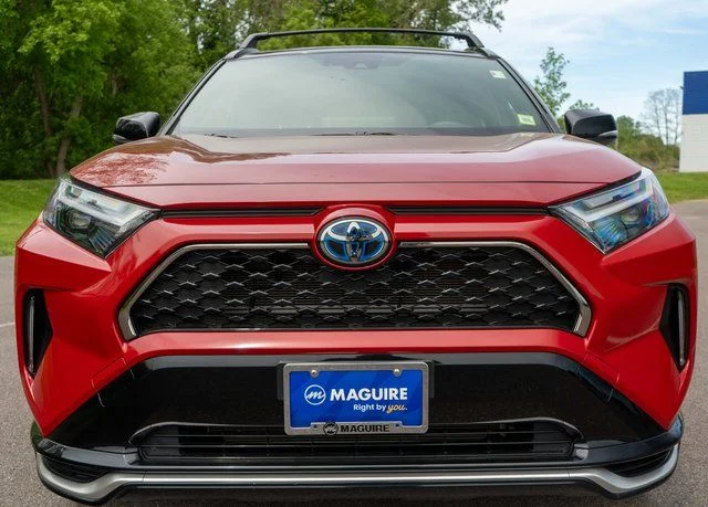 Used 2023 Red Toyota XSE image 3