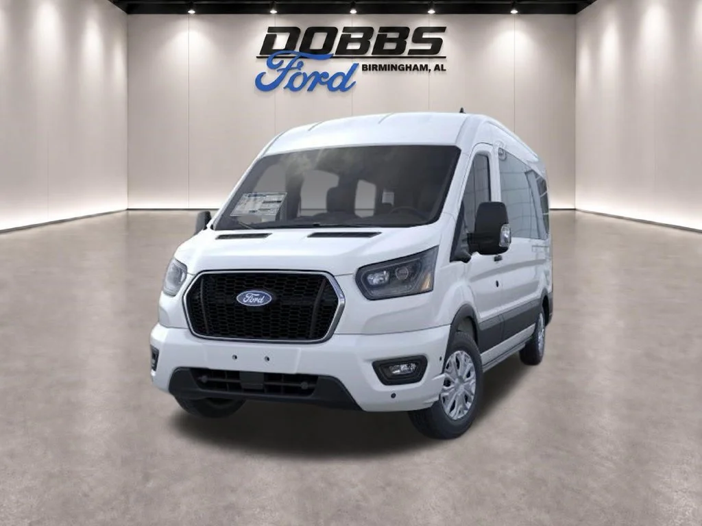 New 2026 Oxford White Ford Passenger Van XLT image 4