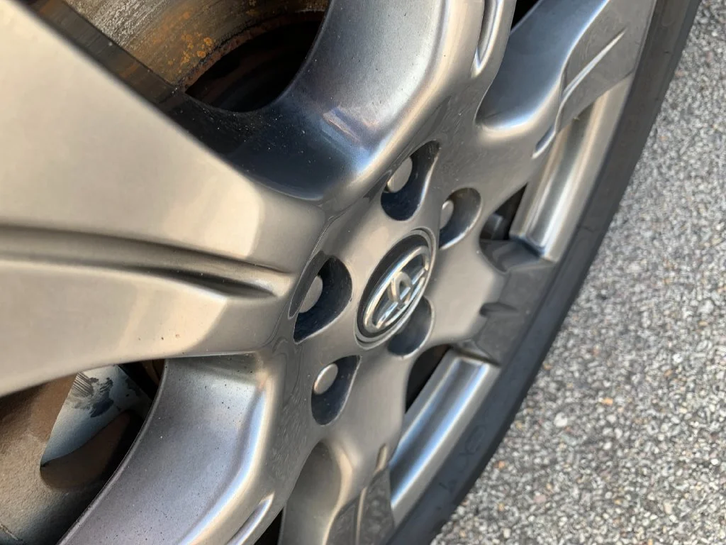Used 2018 Gray Toyota SE Premium image 40