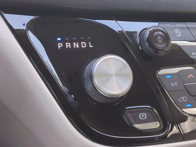 Used 2019 Blue Chrysler Touring L image 27