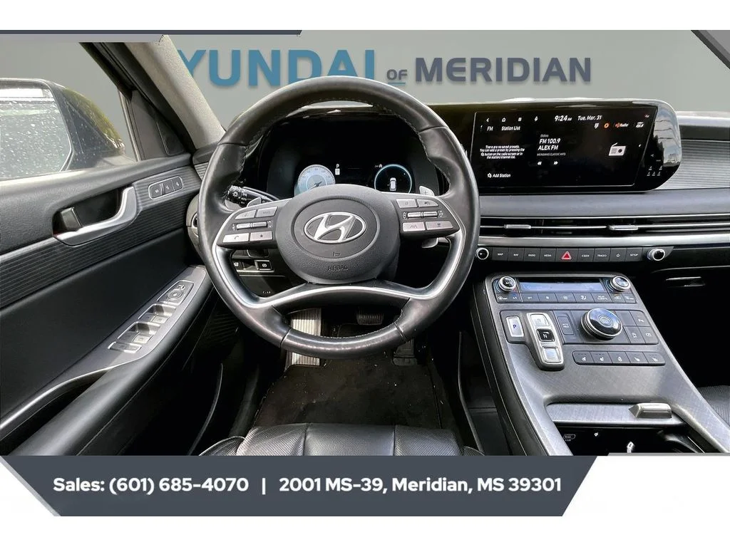 Used 2024 Abyss Black Pearl Hyundai Limited image 5