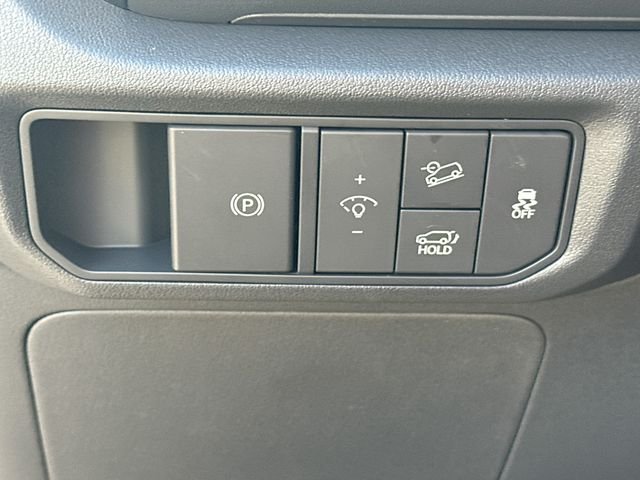 New 2027 Iceberg Green Kia X-Line S image 10