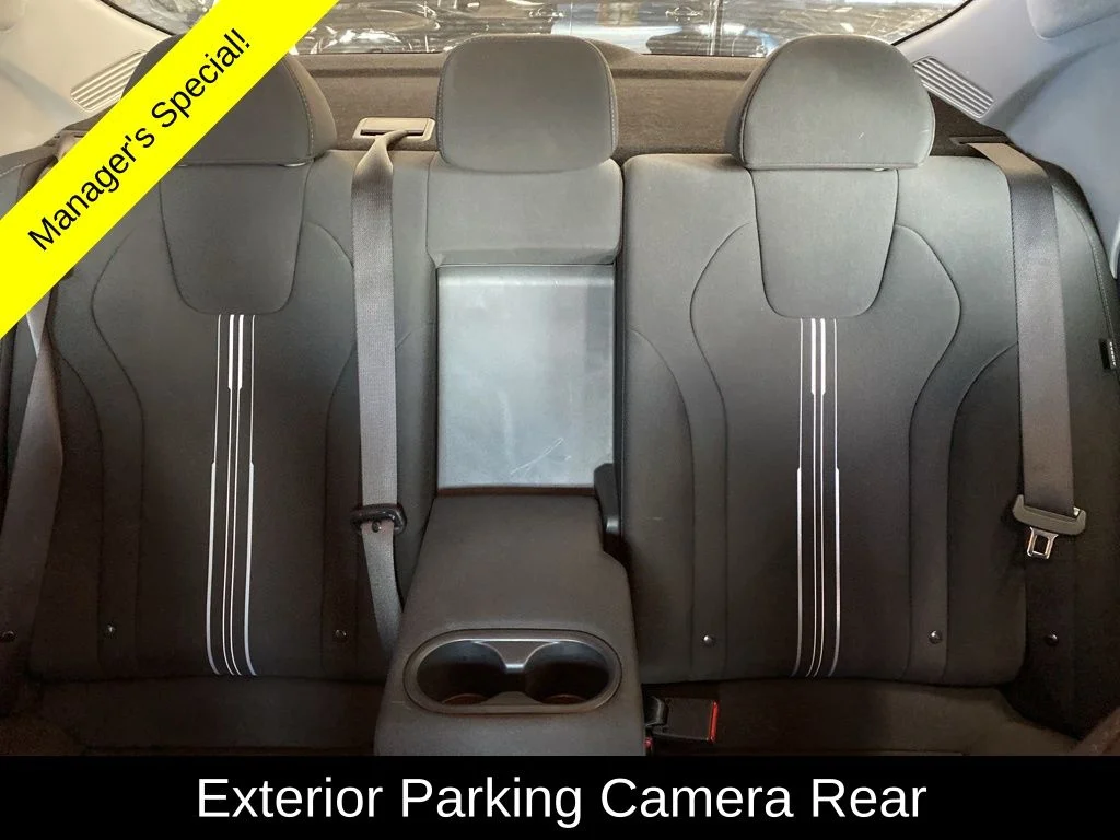 Used 2025 Red Hyundai SEL Convenience image 15