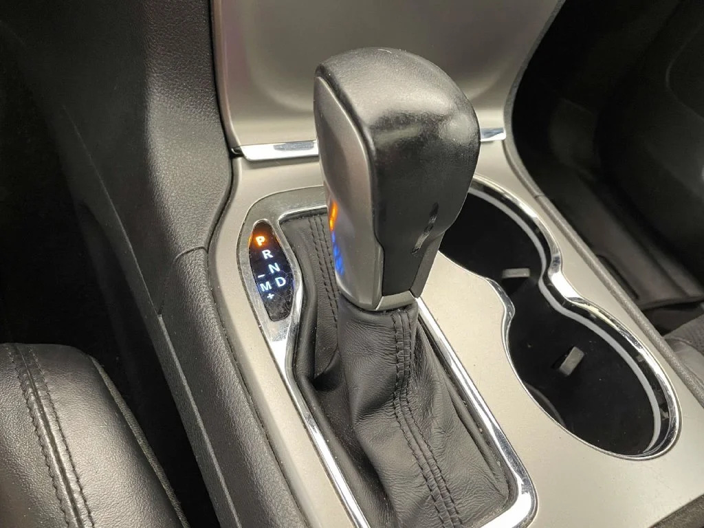Used 2018 White Jeep Altitude image 28