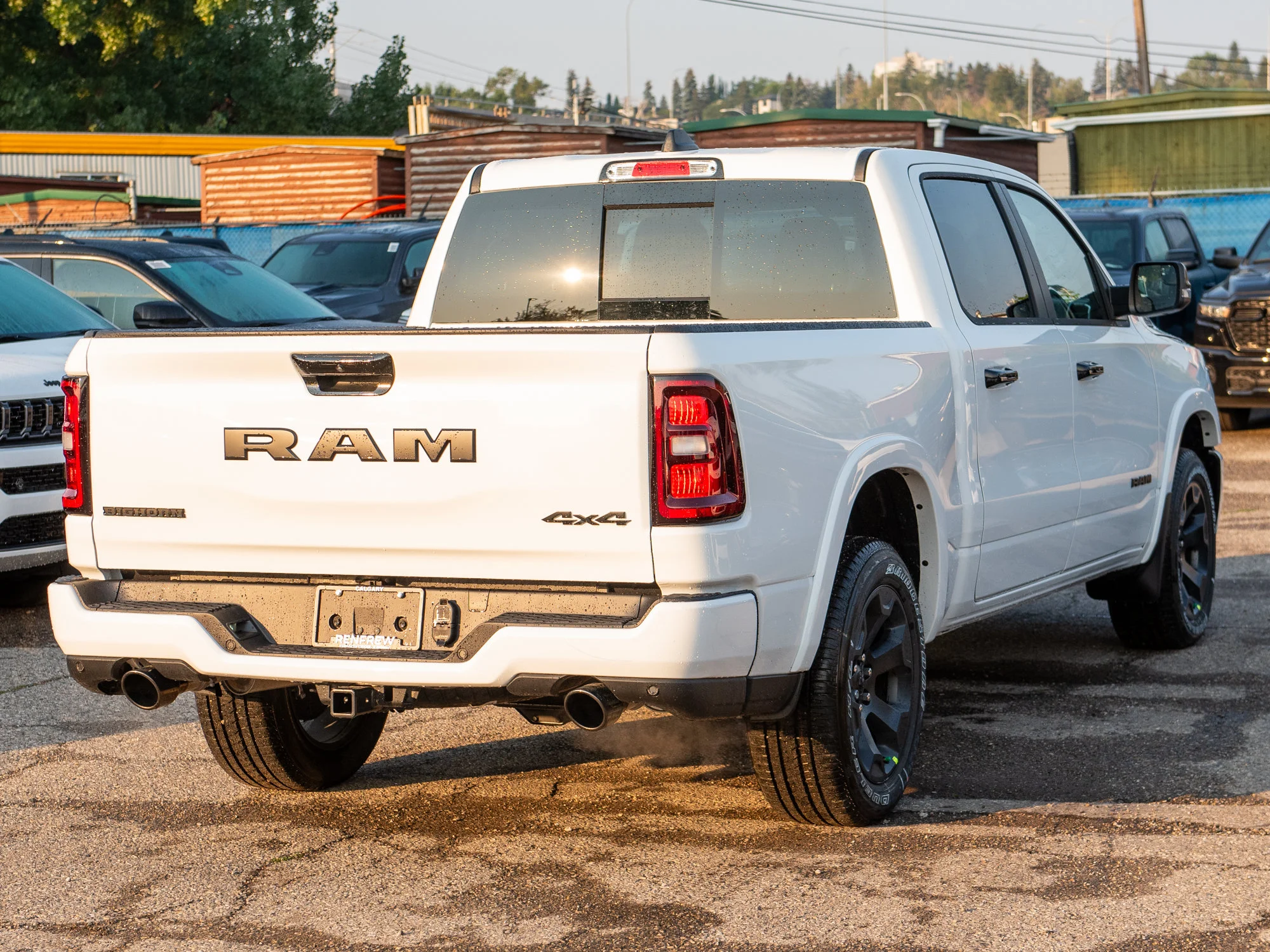 New 2026 White RAM Big Horn Night* Crew Cab 4x4, Level 2 Equipment Group, 3.92 Rear Axle image 5