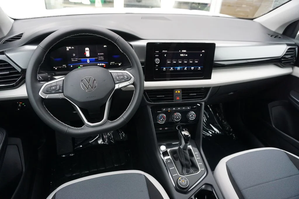New 2026 White Volkswagen 1.5T S image 13