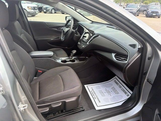 Used 2024 Sterling Gray Metallic Chevrolet LT image 20