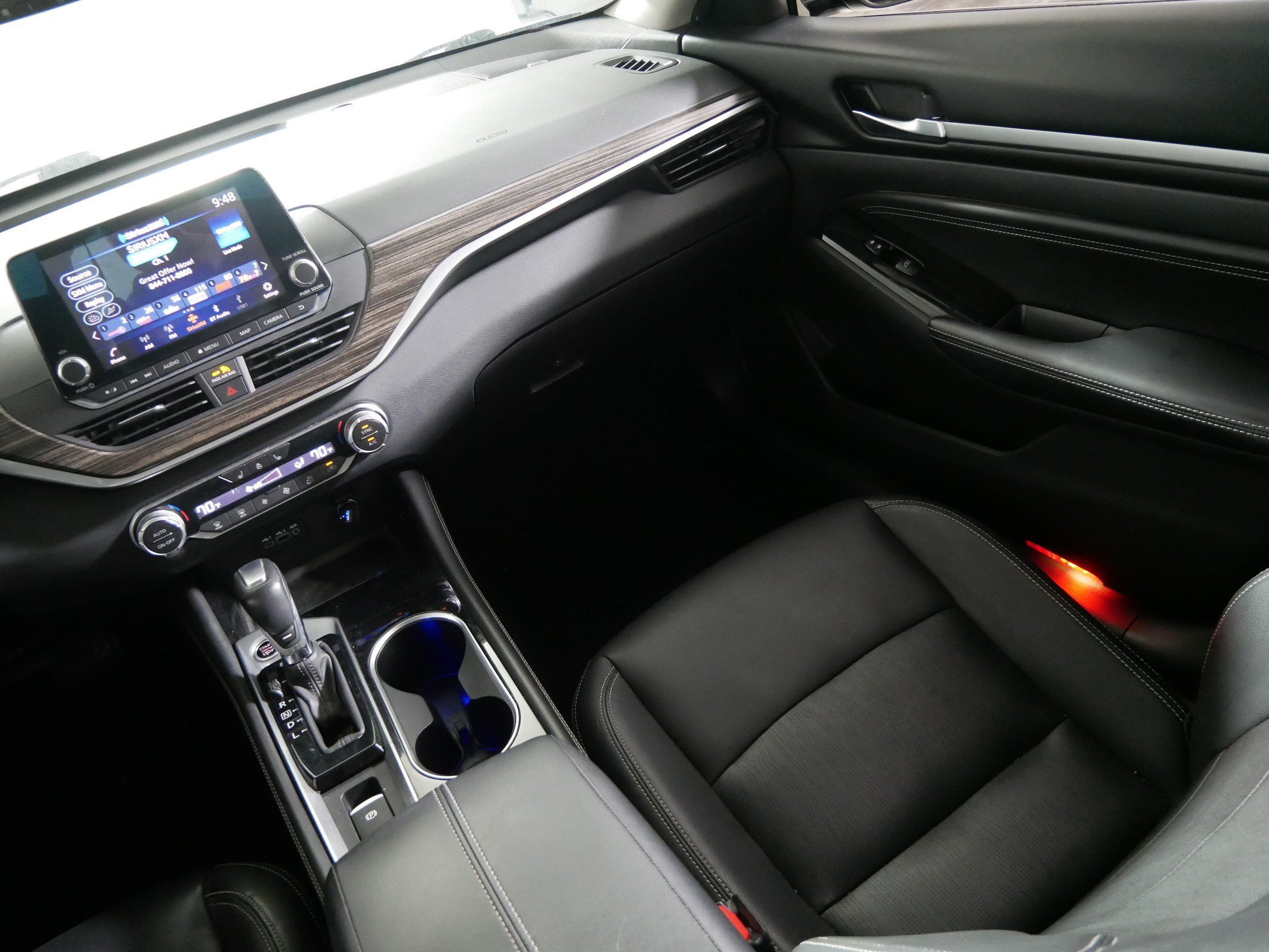 Used 2020 Super Black Nissan 2.0 Platinum image 11