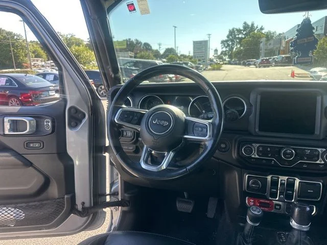 Used 2021 Silver Jeep Unlimited Rubicon 4xe image 19