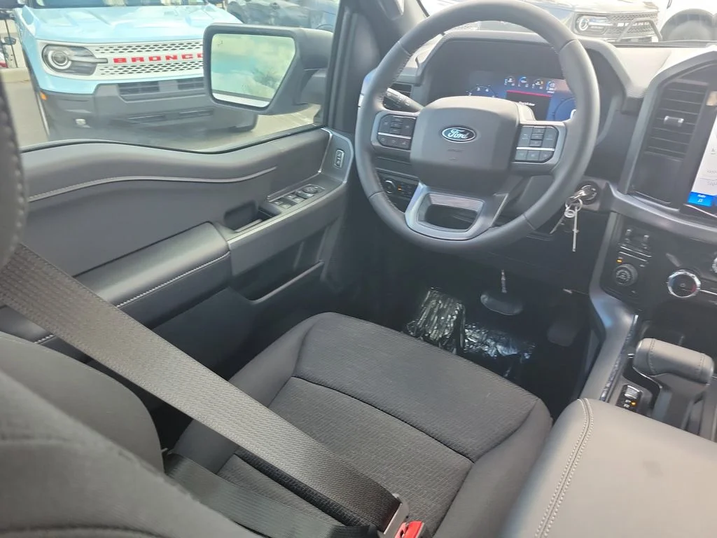 New 2026 Avalanche Ford XLT image 12